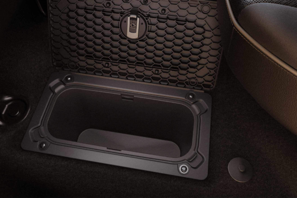 2500_Ram_Storage_Compartment
